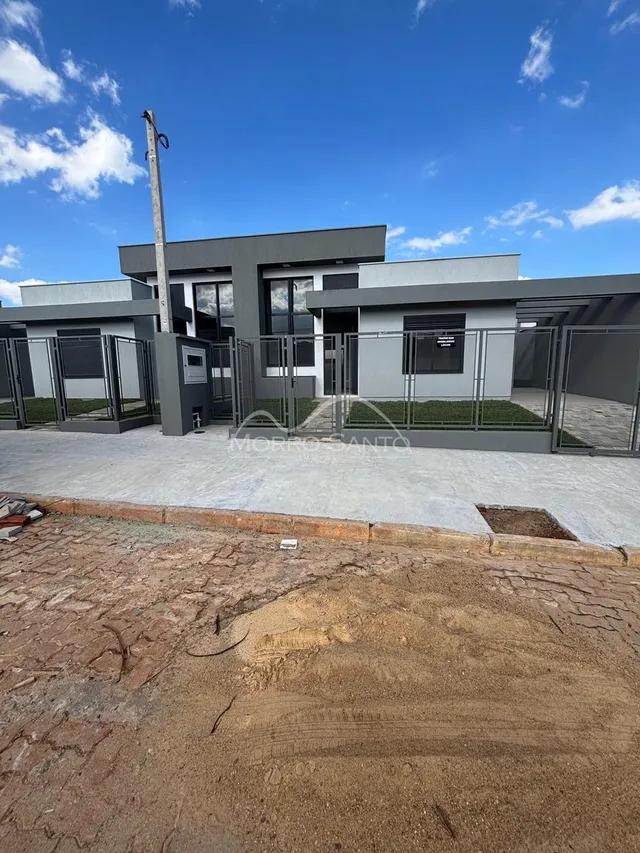 Casa geminada com 3 dormitórios