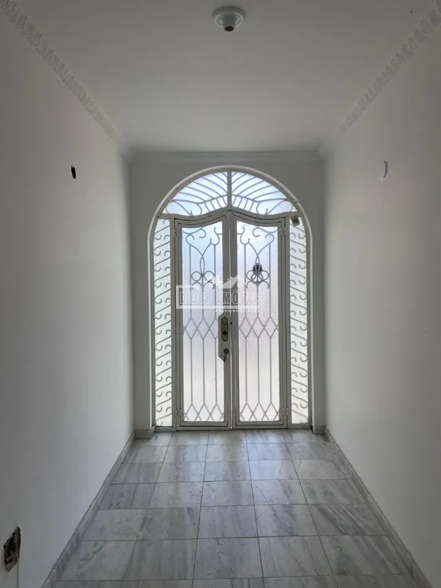 Casa com 5 dormitórios, foto 2