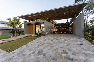 Casa com 4 dormitórios, foto 2