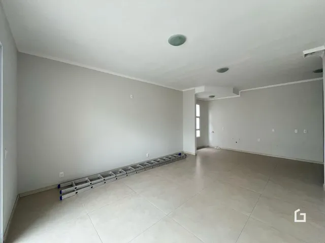 Apartamento com 3 dormitórios, foto 3