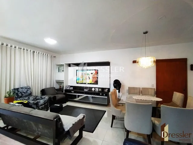 Casa com 4 dormitórios, foto 4