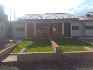 Casa geminada com 2 dormitórios, foto 1