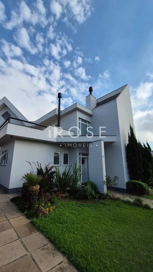 Casa com 4 dormitórios