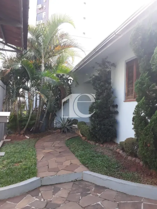 Casa com 4 dormitórios, foto 3