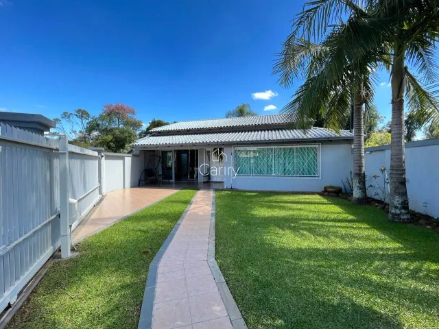 Casa com 3 dormitórios