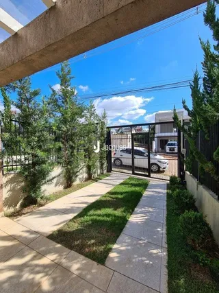 Sobrado com 2 dormitórios