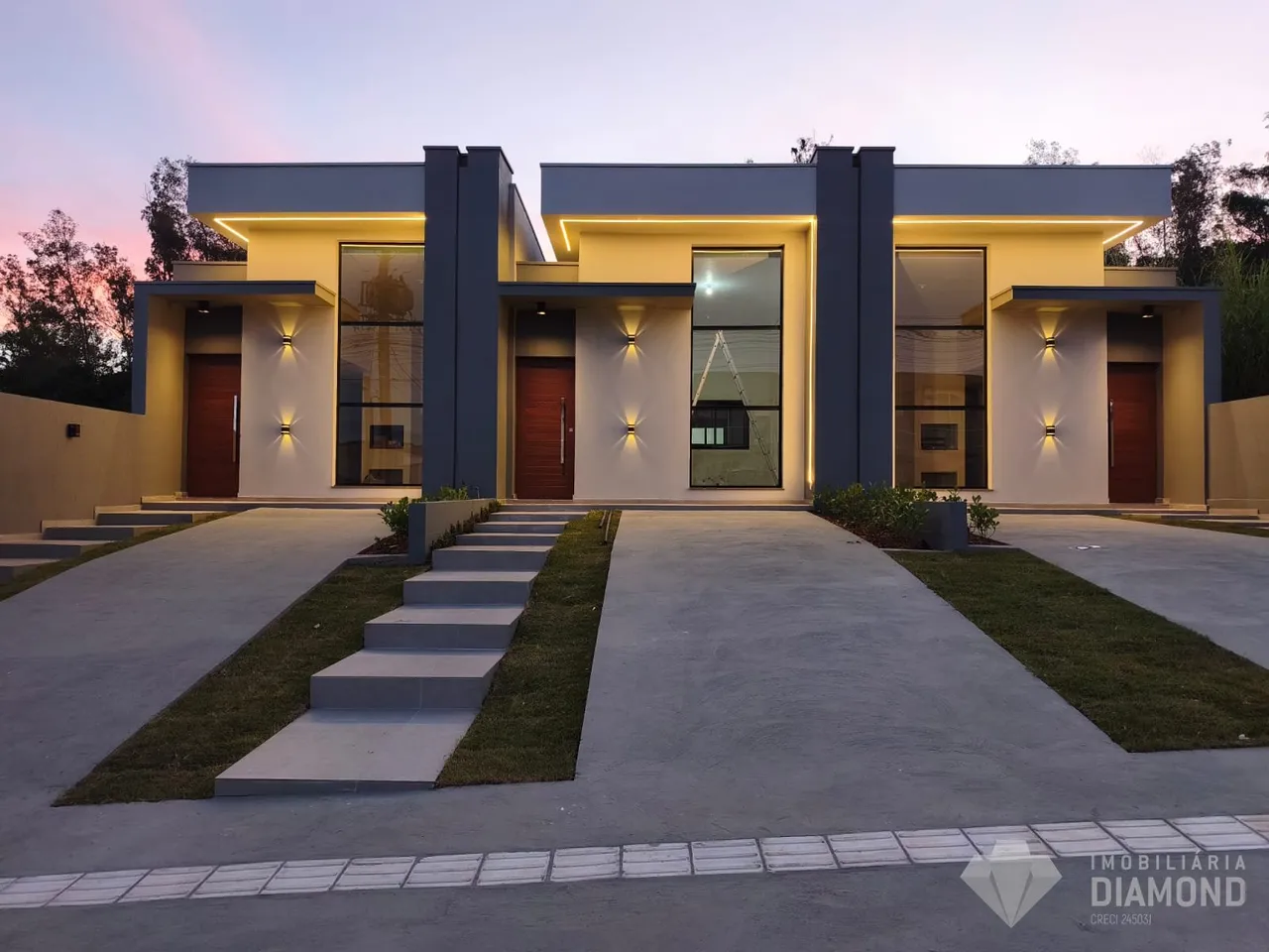Casa geminada com 2 dormitórios, foto 1