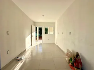Casa geminada com 2 dormitórios, foto 2
