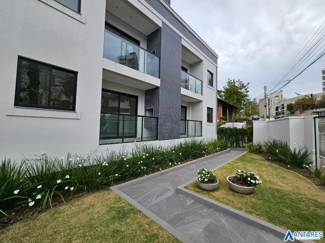 Apartamento com 2 dormitórios, foto 1