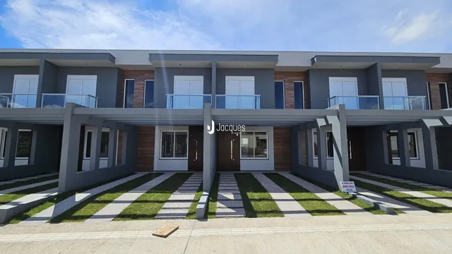 Fachada moderna de um prédio residencial em Lajeado, Brasil.