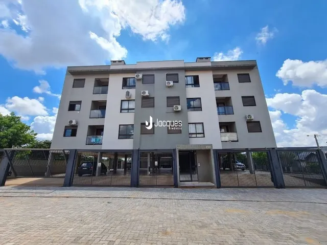 Fachada de um prédio residencial em Lajeado, Brasil.