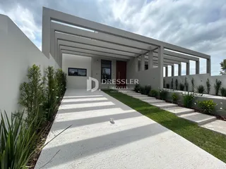 Casa com 3 dormitórios, foto 2