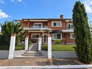 Casa com 4 dormitórios, foto 1