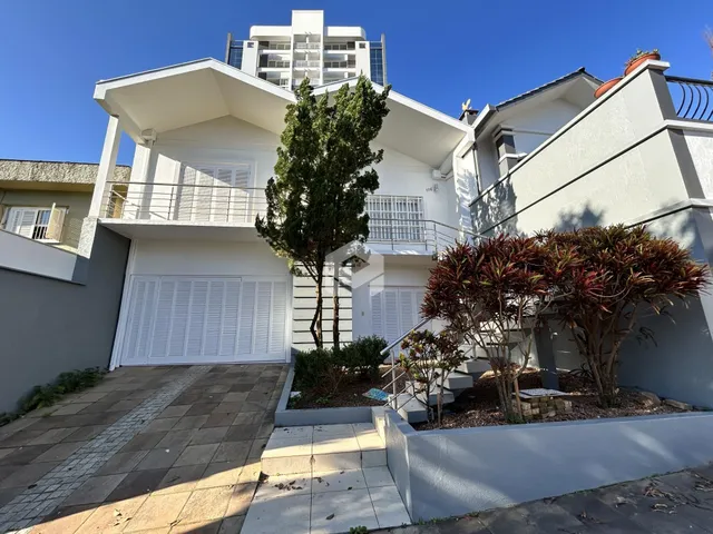 Casa com 3 dormitórios