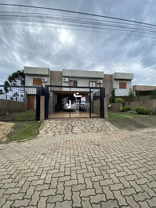Sobrado com 2 dormitórios