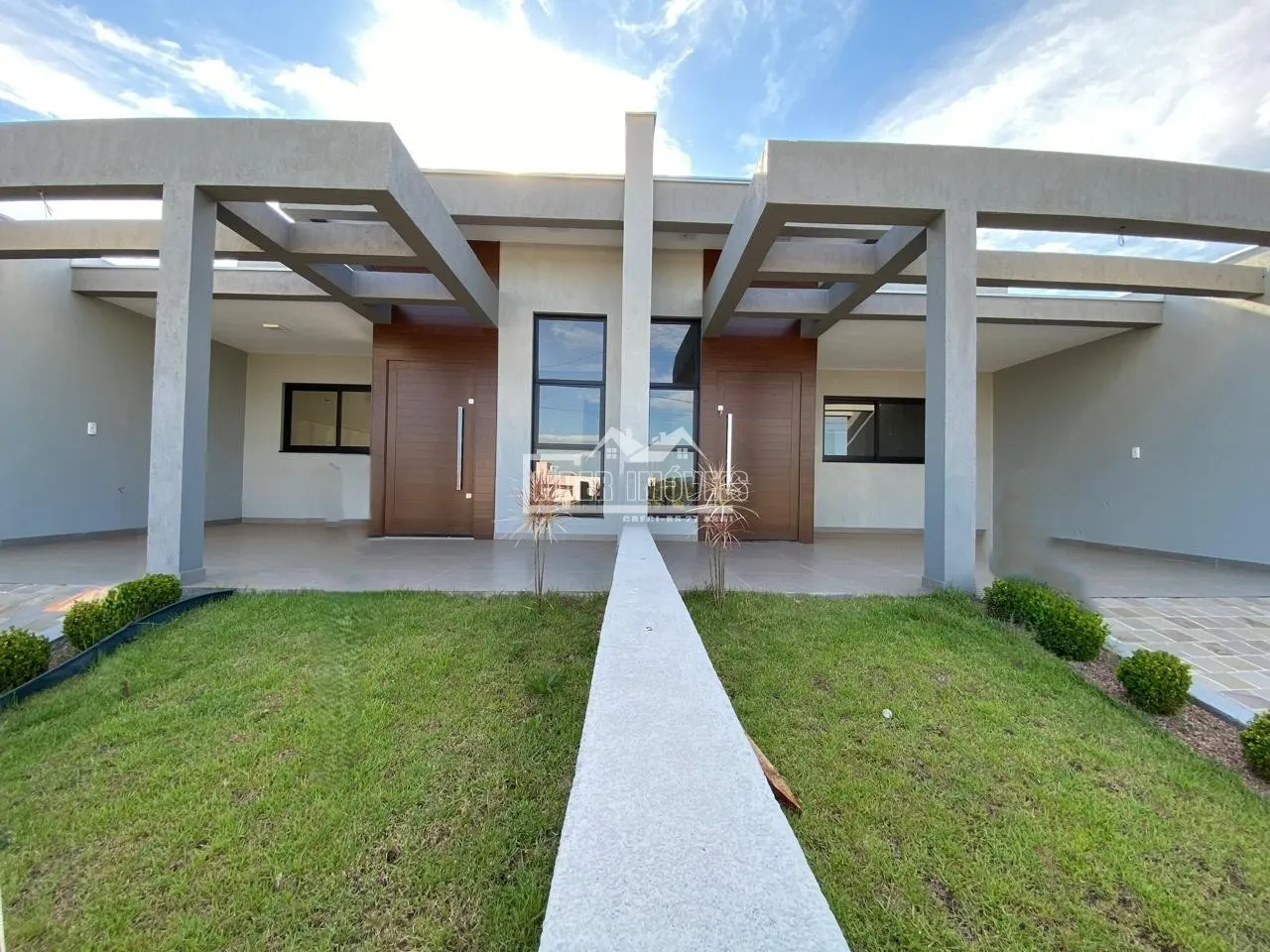 Casa geminada com 3 dormitórios, foto 1