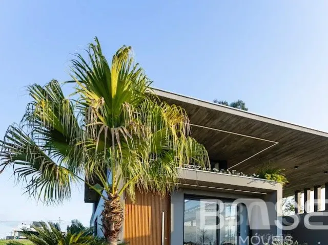 Casa com 4 dormitórios, foto 3