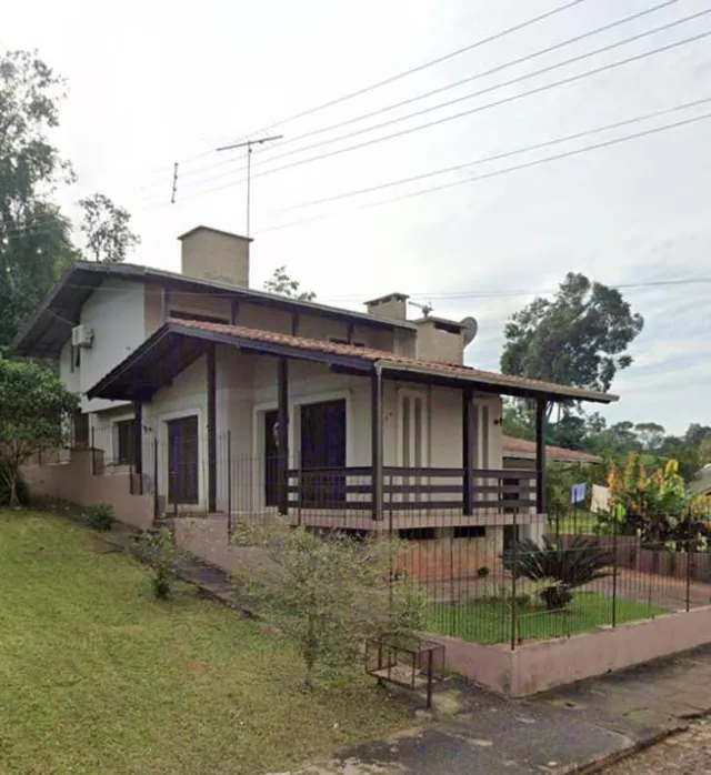 Casa com 3 dormitórios