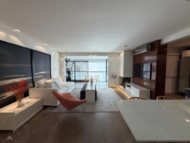 Apartamento com 3 dormitórios