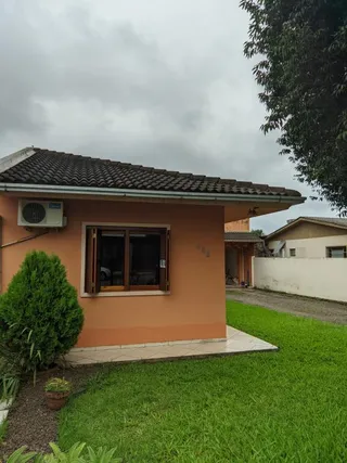 Casa com 3 dormitórios