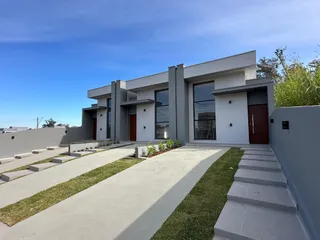 Casa com 2 dormitórios, foto 1