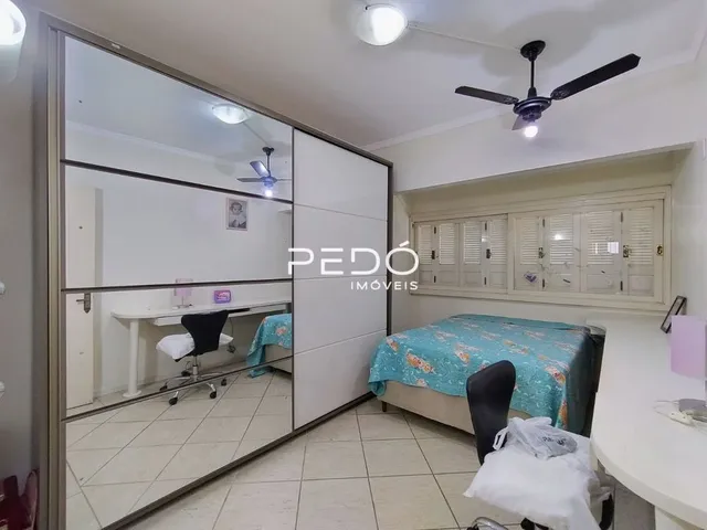 Casa com 5 dormitórios, foto 4