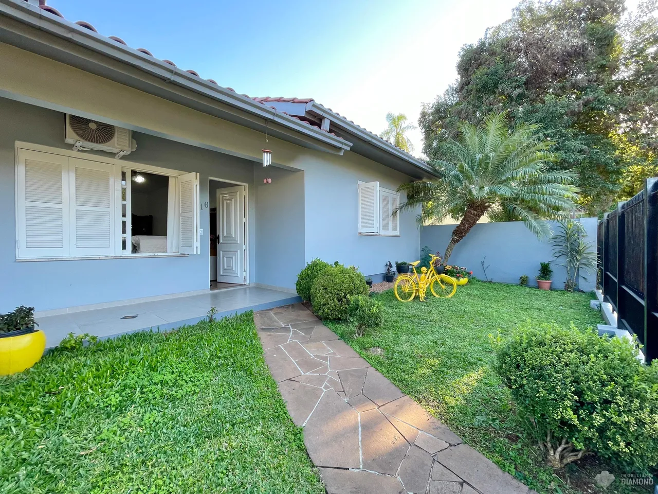 Casa com 3 dormitórios, foto 1