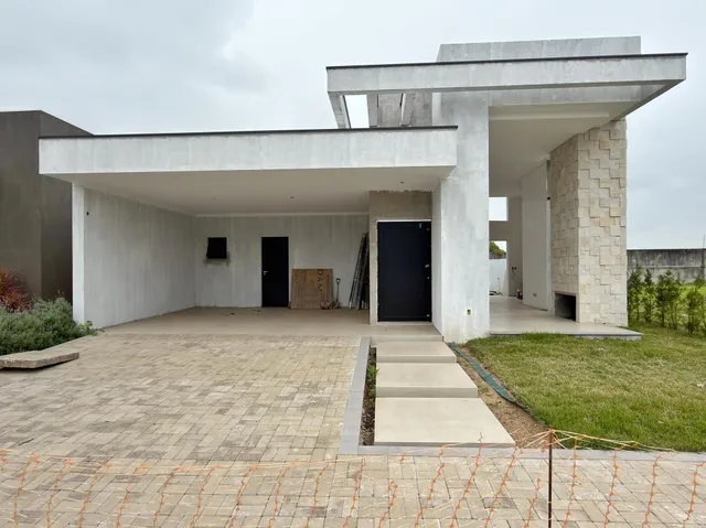 Casa com 3 dormitórios