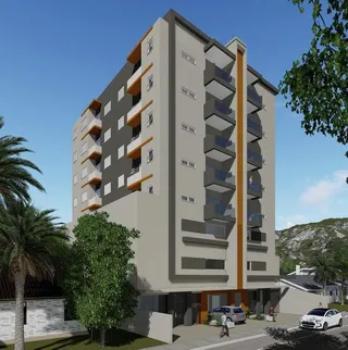 Fachada de um prédio residencial de vários andares em Lajeado, Brasil.