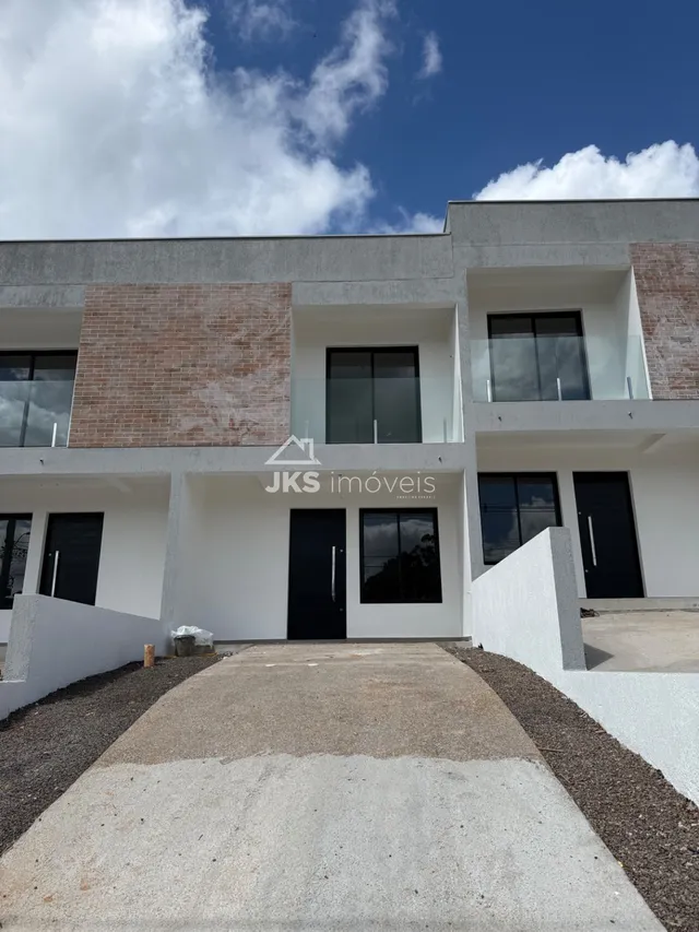 Sobrado com 2 dormitórios