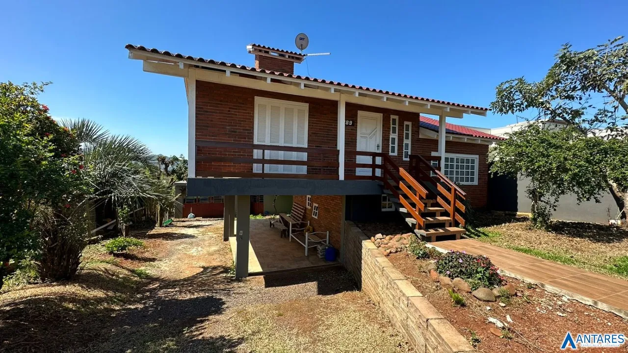 Casa com 3 dormitórios, foto 1