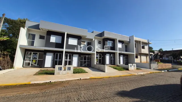 Sobrado com 2 dormitórios