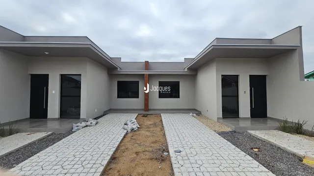 Casa geminada com 2 dormitórios, foto 2
