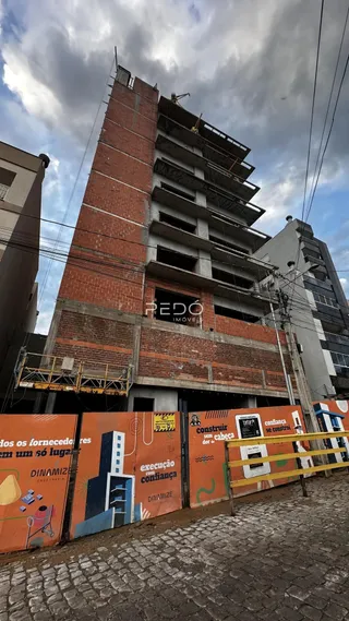 Fachada de um prédio em construção na região de Lajeado, Brasil.