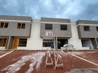Fachada de um prédio em construção em Lajeado, Brasil.