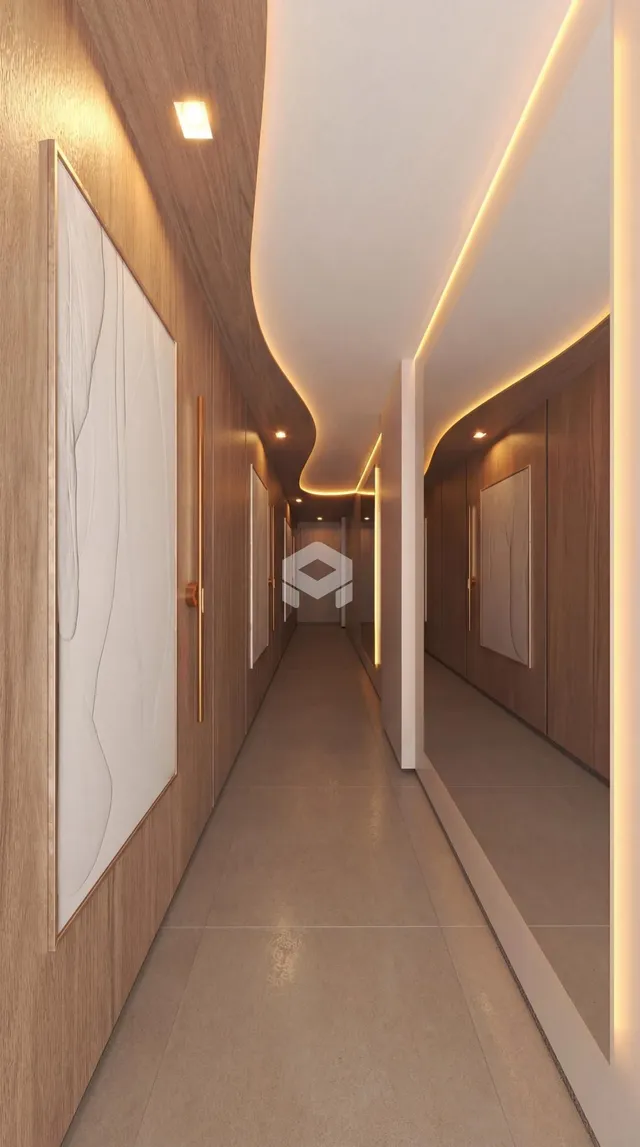 Hall de corredor moderno com revestimento de madeira.