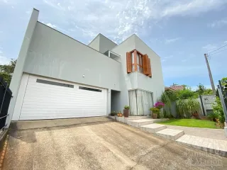Casa com 3 dormitórios, foto 1