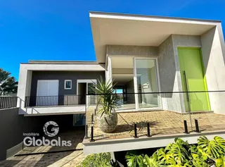Fachada moderna de uma residência em Lajeado, Brasil.