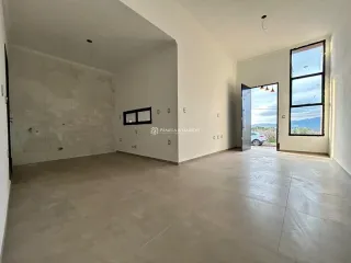 Casa geminada com 2 dormitórios, foto 2