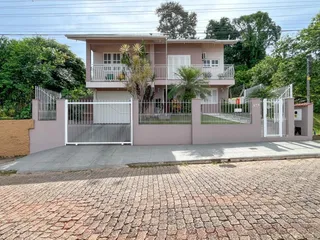 Casa com 4 dormitórios, foto 1