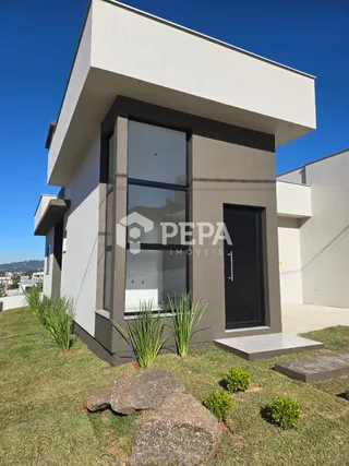 Casa geminada com 3 dormitórios, foto 1