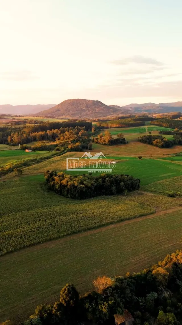 Área rural com 3 dormitórios