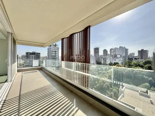 Vista da varanda com vista para a paisagem urbana de Lajeado.