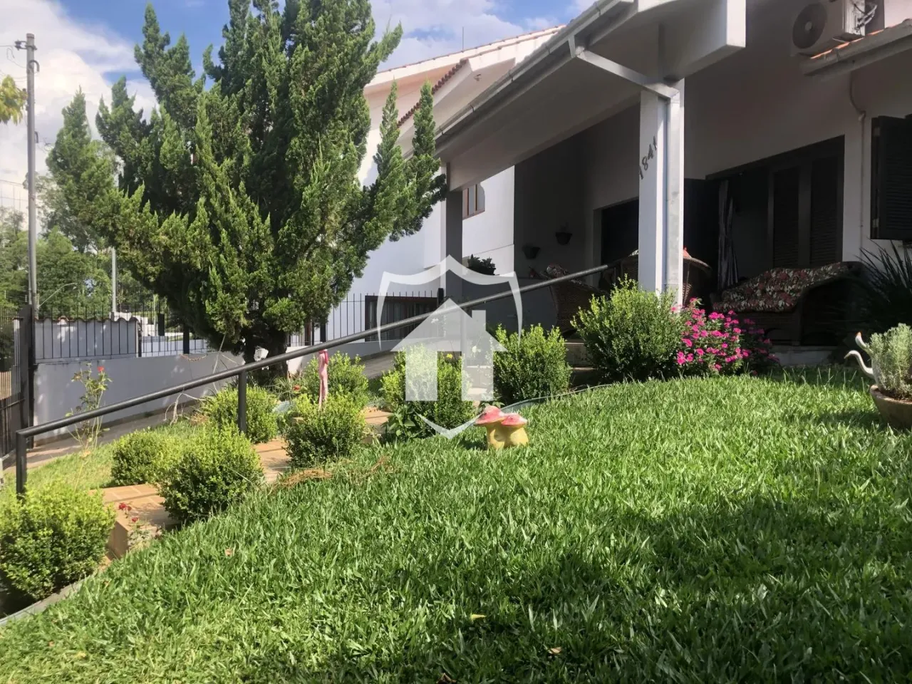 Casa com 3 dormitórios, foto 1