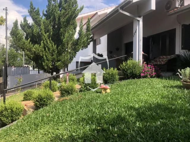 Casa com 3 dormitórios
