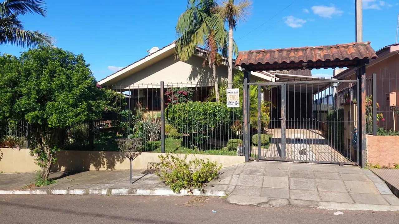 Casa com 3 dormitórios, foto 1