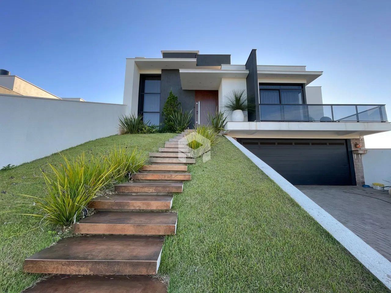 Casa com 3 dormitórios, foto 1