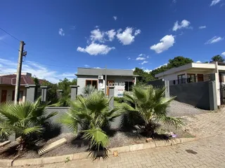 Casa com 1 dormitório, foto 1