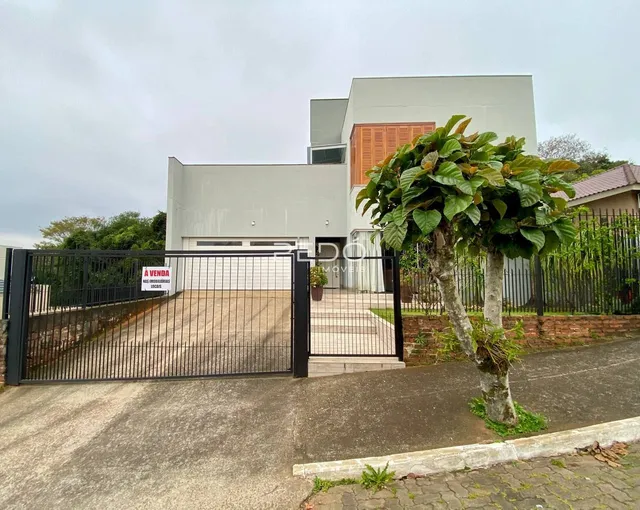Casa com 3 dormitórios
