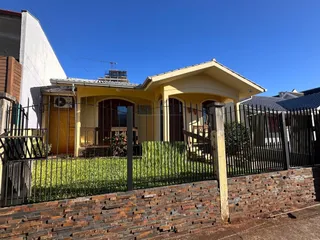 Casa com 3 dormitórios, foto 1